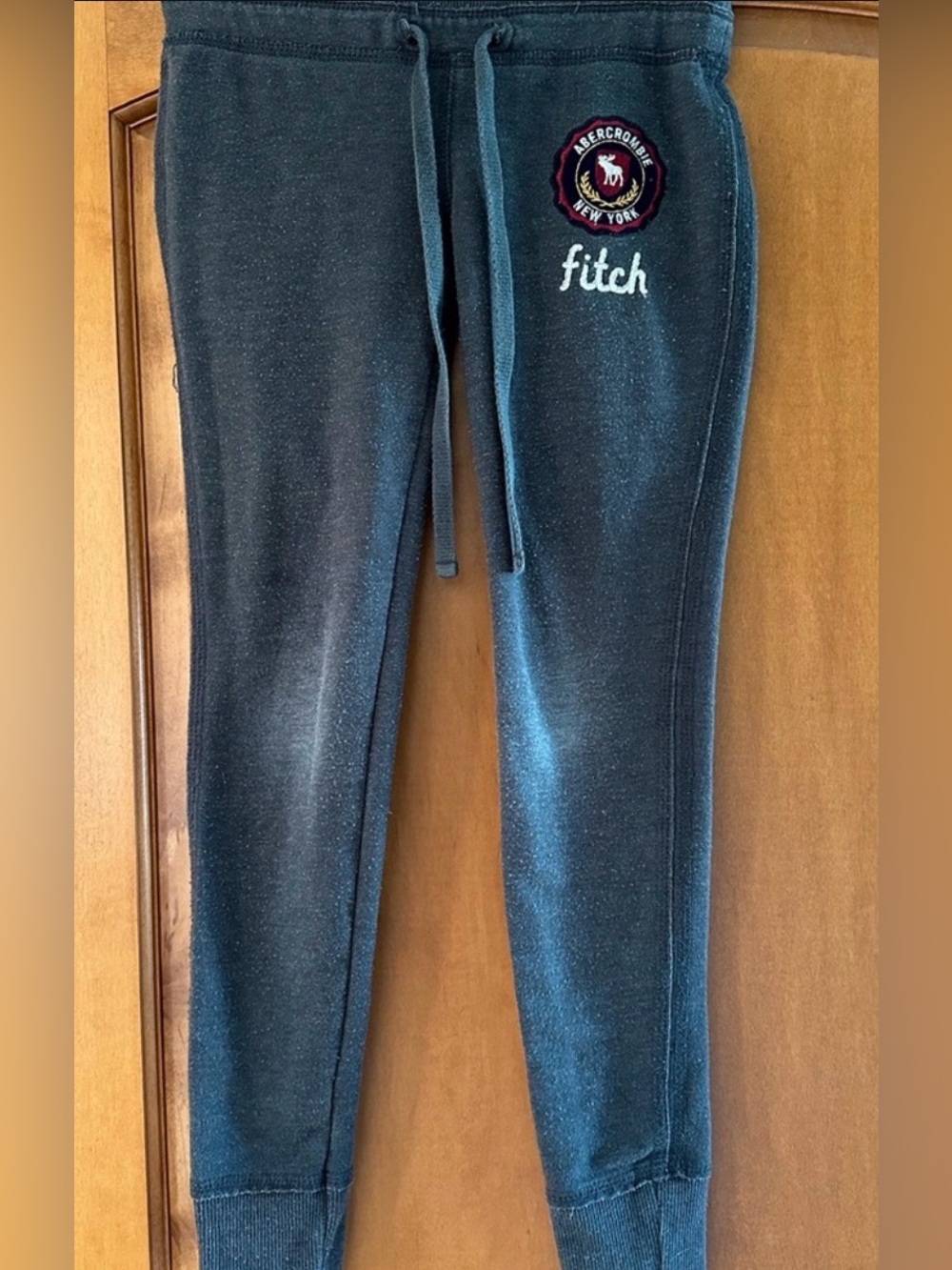 abercrombie kids Girls Gray Skinny Joggers Track Sweatpants Logo Patch Size S 🤍